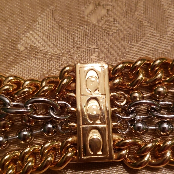 NWT Coach signature 2 tone chain bracelet - Picture 2 of 5